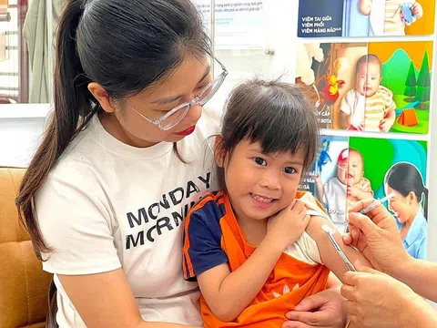 Hải Dương triển khai tiêm vaccine uốn ván, bạch hầu cho trẻ em 7 tuổi