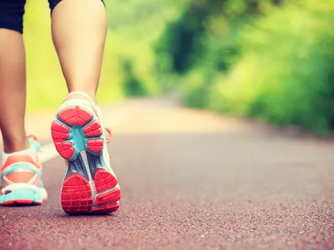 Đi bộ 8.000 bước mỗi ngày giúp giảm nguy cơ bệnh tim mạch