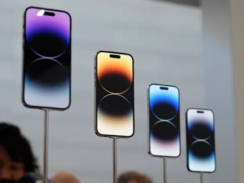 Apple lại “hút máu” người dùng khi sửa chữa iPhone