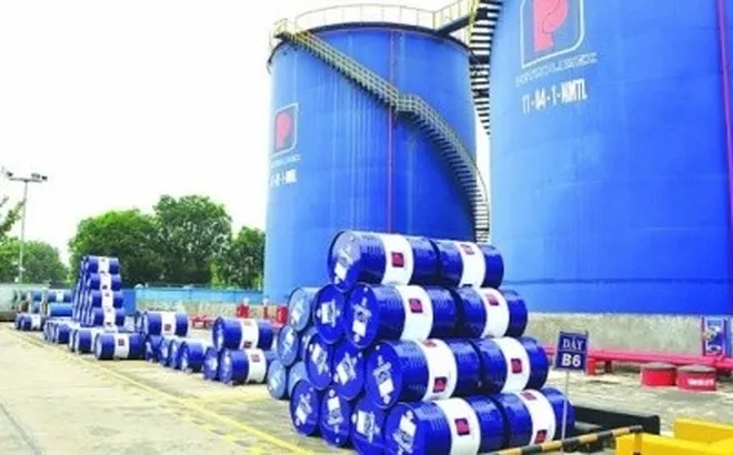 Việt Nam nhập khẩu 667.243 tấn xăng dầu 4 tháng đầu năm
