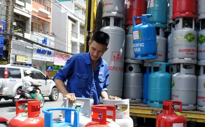 9 lần tăng liên tục, giá gas vượt kỷ lục 500.000 đồng/bình